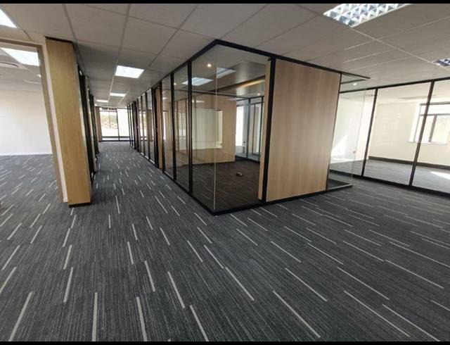 BUSINESS PROPERTY TO RENT IN BRYANSTON